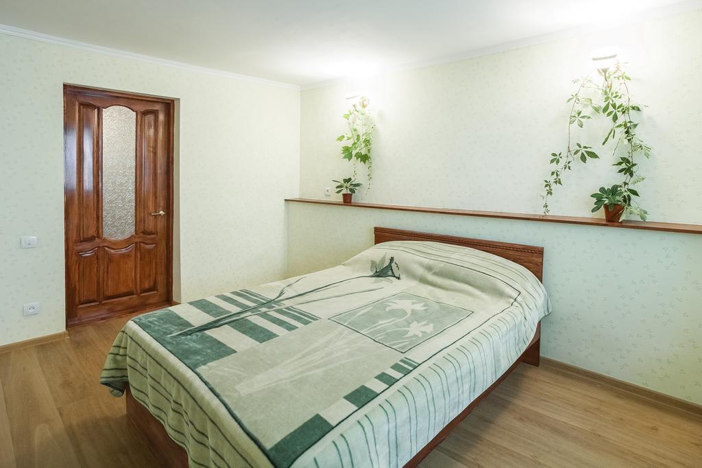 Apartment On Zhukovskogo Odessa Esterno foto
